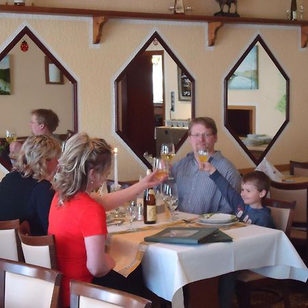 Hotel & Restaurant Beckmanns Winzerhaus Urbar  Eksteriør bilde